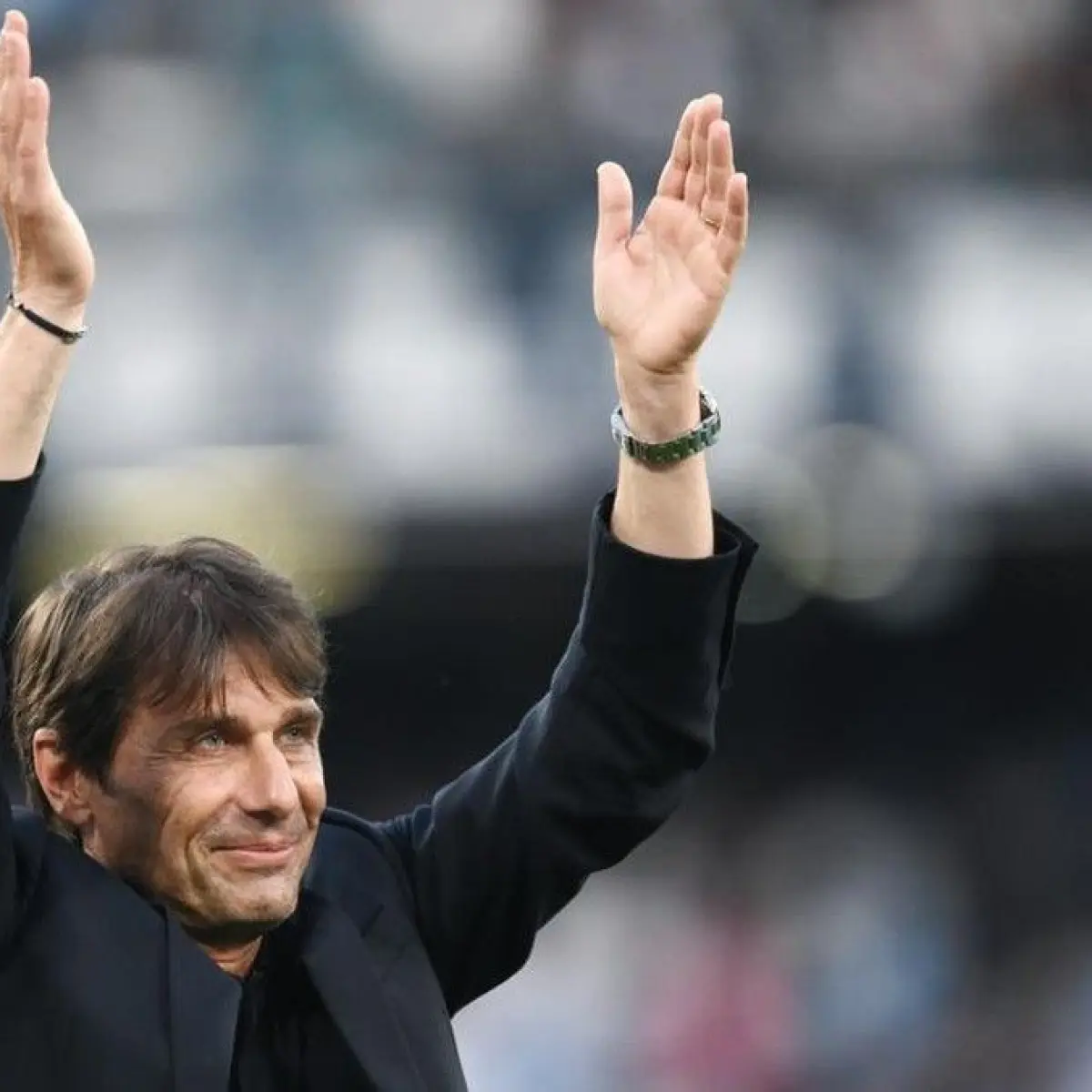 Photo: Peradaban.id Antonio Conte Still Enjoying Vacation Amid MU and Juventus Links
